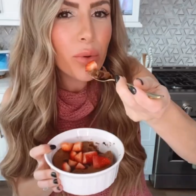 3 Minute Protein Cake